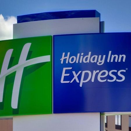 Holiday Inn Express Holly Springs - Raleigh Area By Ihg Eksteriør bilde
