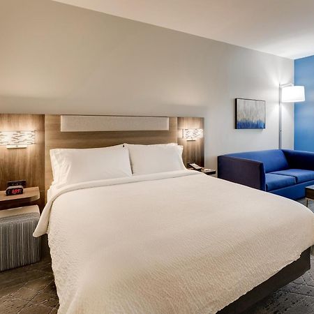 Holiday Inn Express Holly Springs - Raleigh Area By Ihg Eksteriør bilde