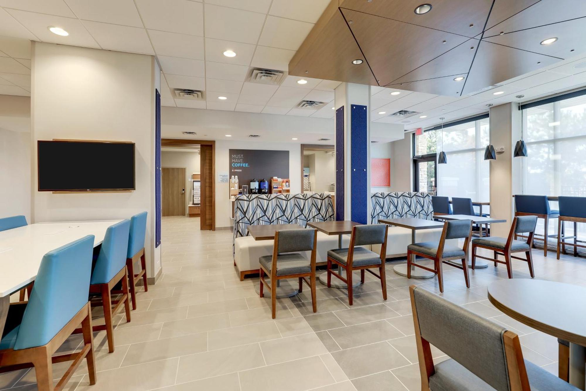 Holiday Inn Express Holly Springs - Raleigh Area By Ihg Eksteriør bilde