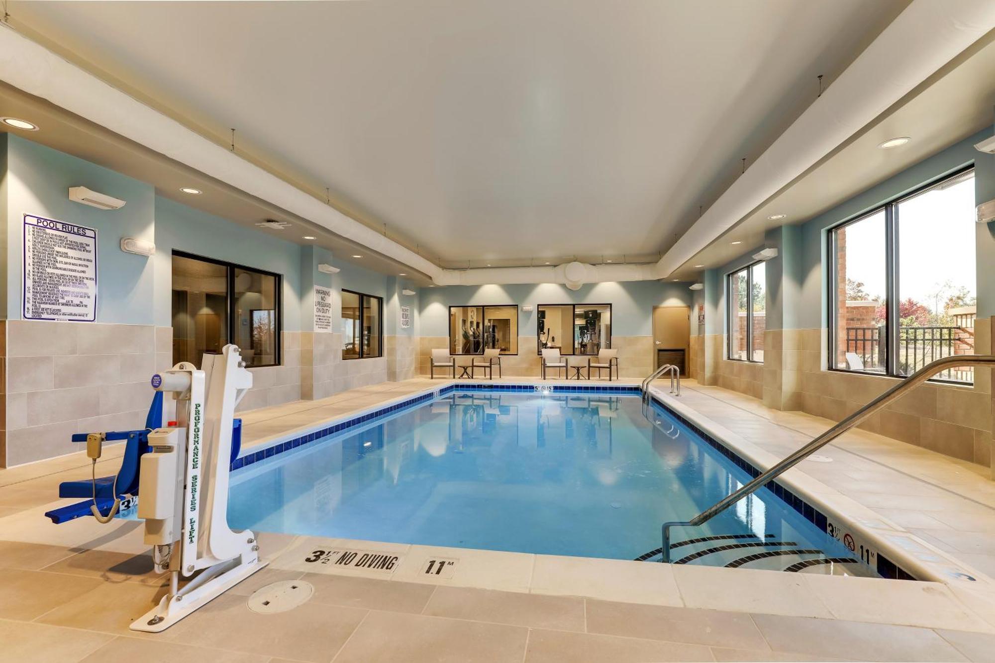Holiday Inn Express Holly Springs - Raleigh Area By Ihg Eksteriør bilde