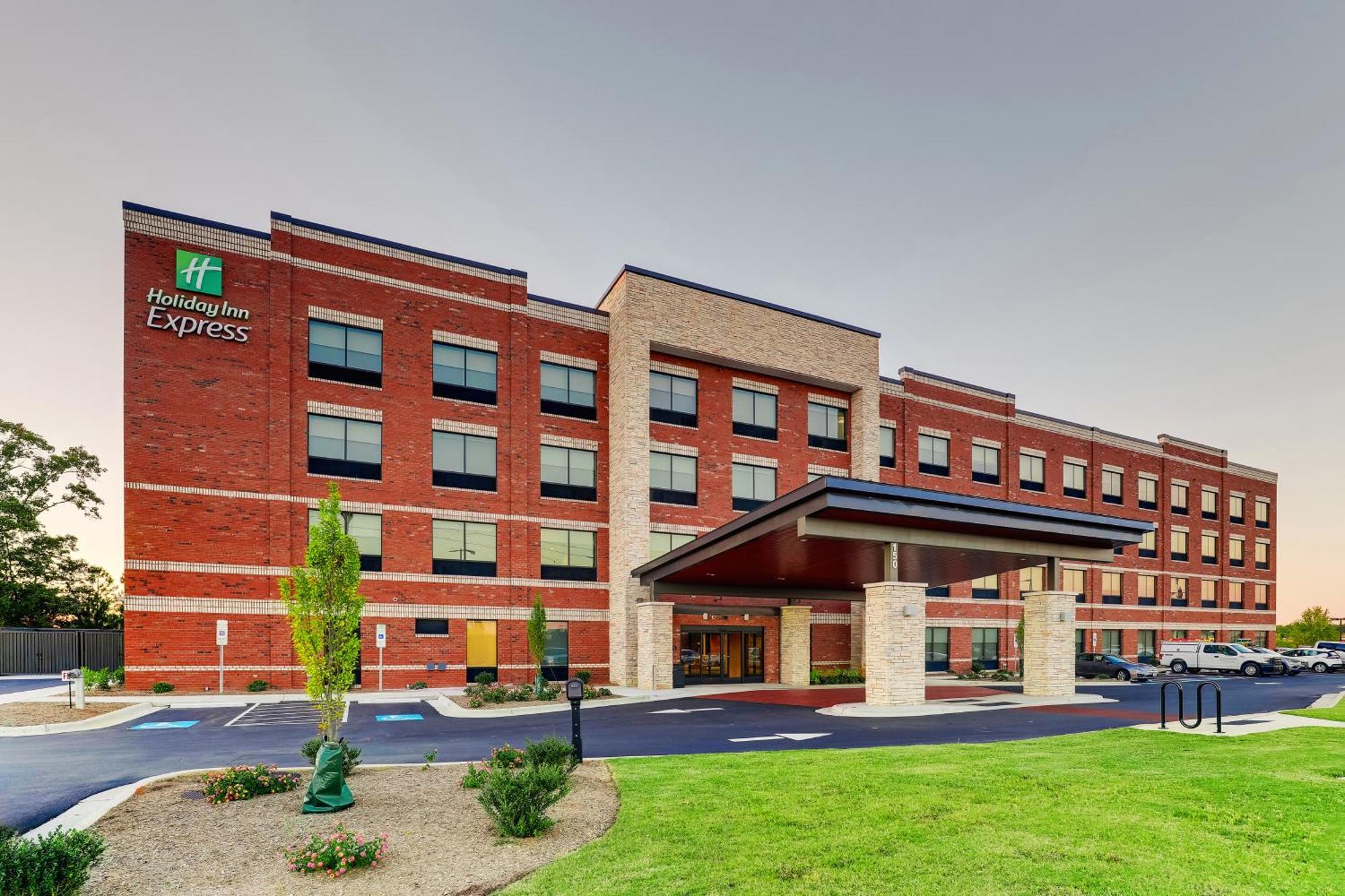 Holiday Inn Express Holly Springs - Raleigh Area By Ihg Eksteriør bilde