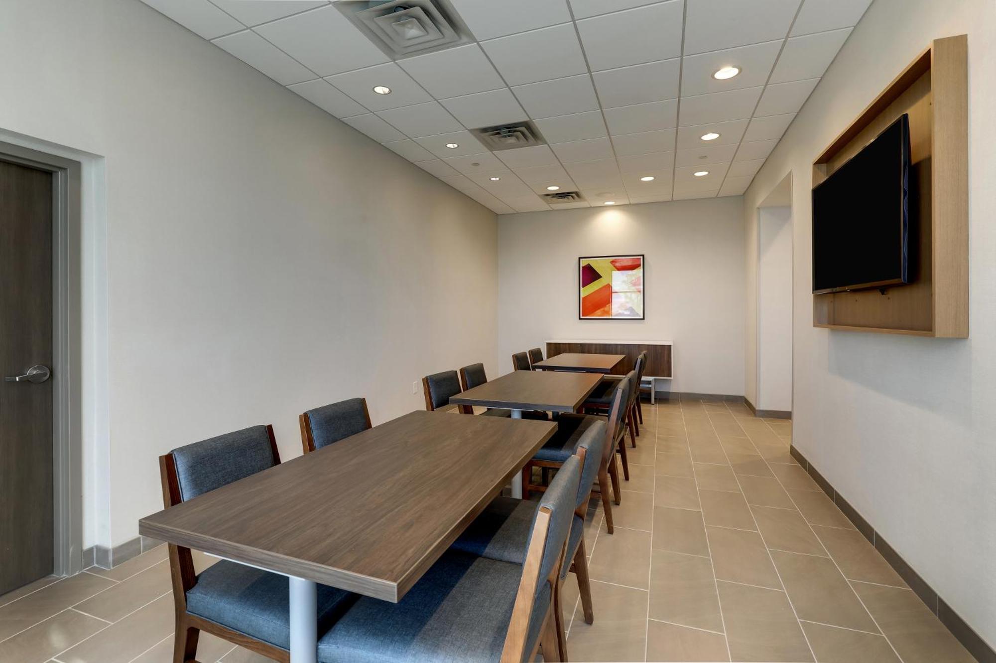 Holiday Inn Express Holly Springs - Raleigh Area By Ihg Eksteriør bilde