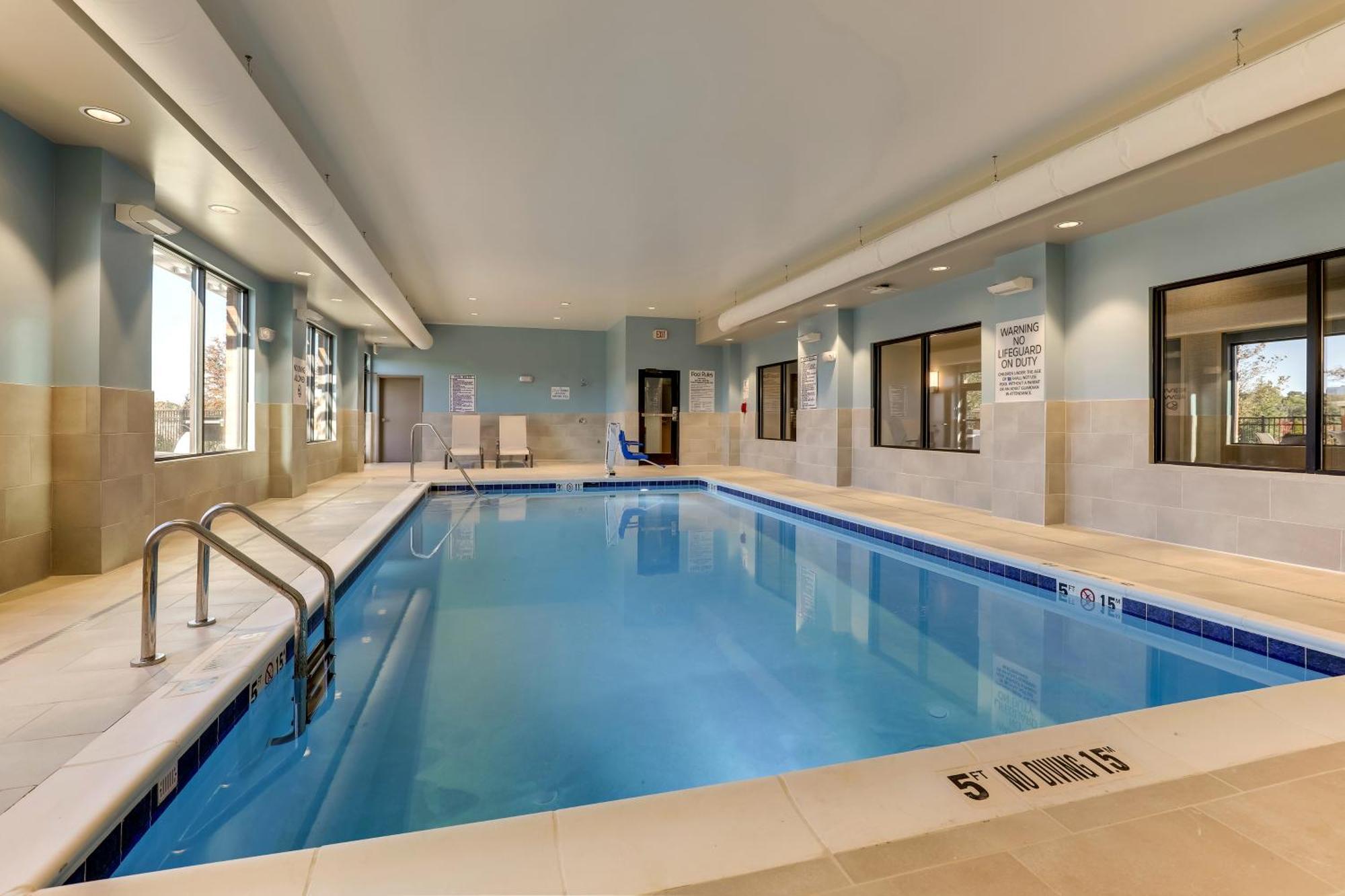 Holiday Inn Express Holly Springs - Raleigh Area By Ihg Eksteriør bilde