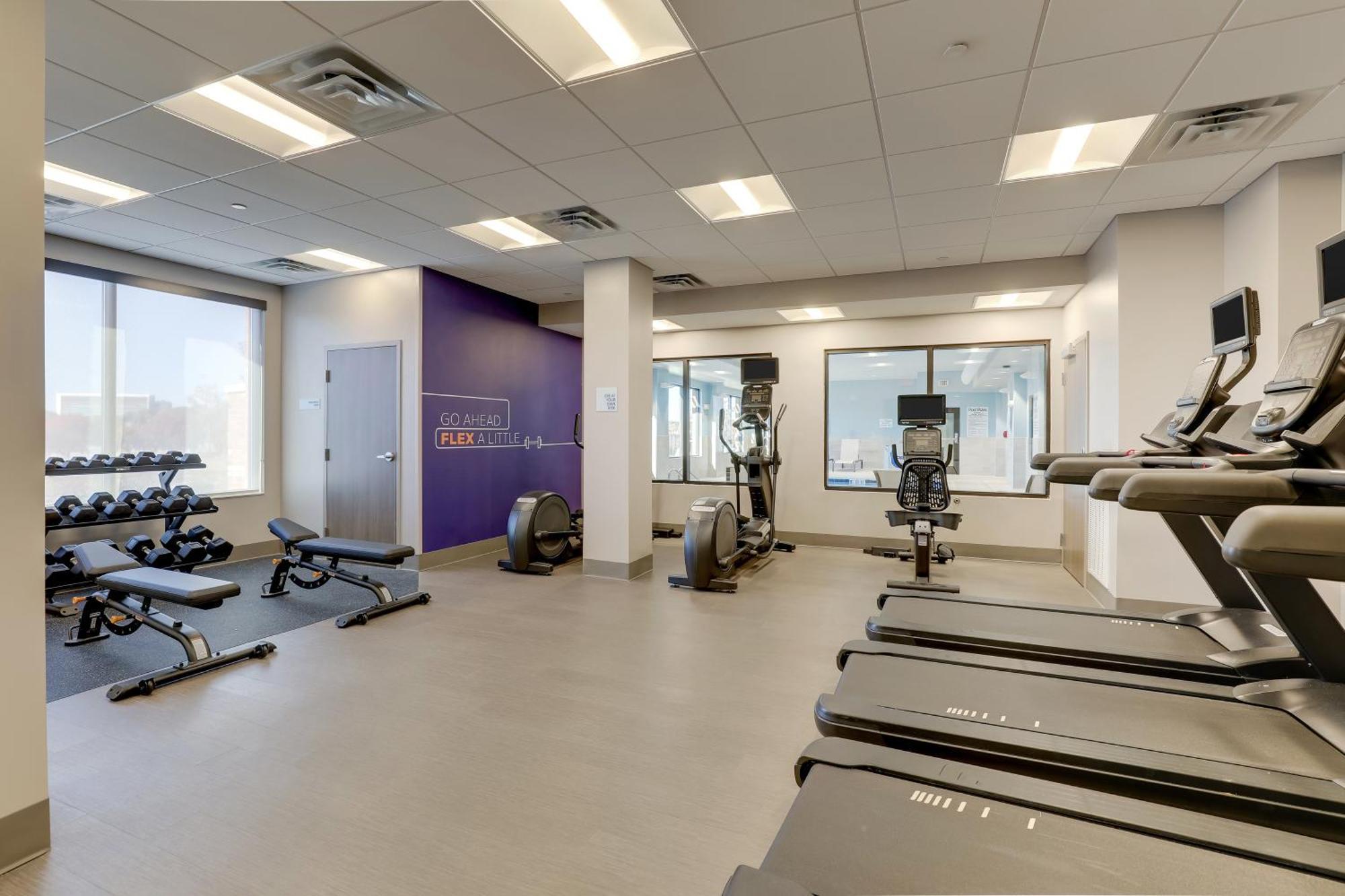 Holiday Inn Express Holly Springs - Raleigh Area By Ihg Eksteriør bilde