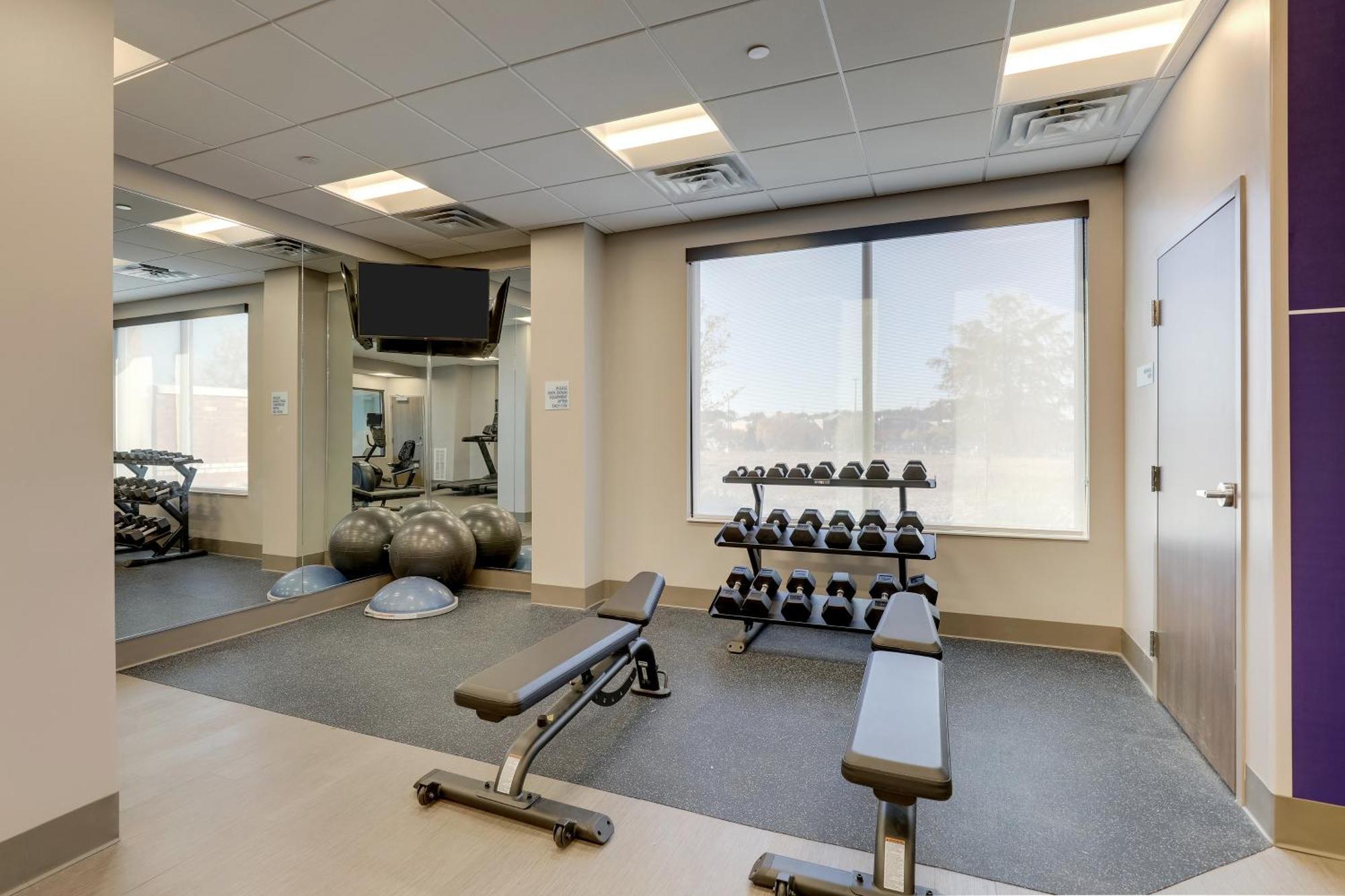 Holiday Inn Express Holly Springs - Raleigh Area By Ihg Eksteriør bilde