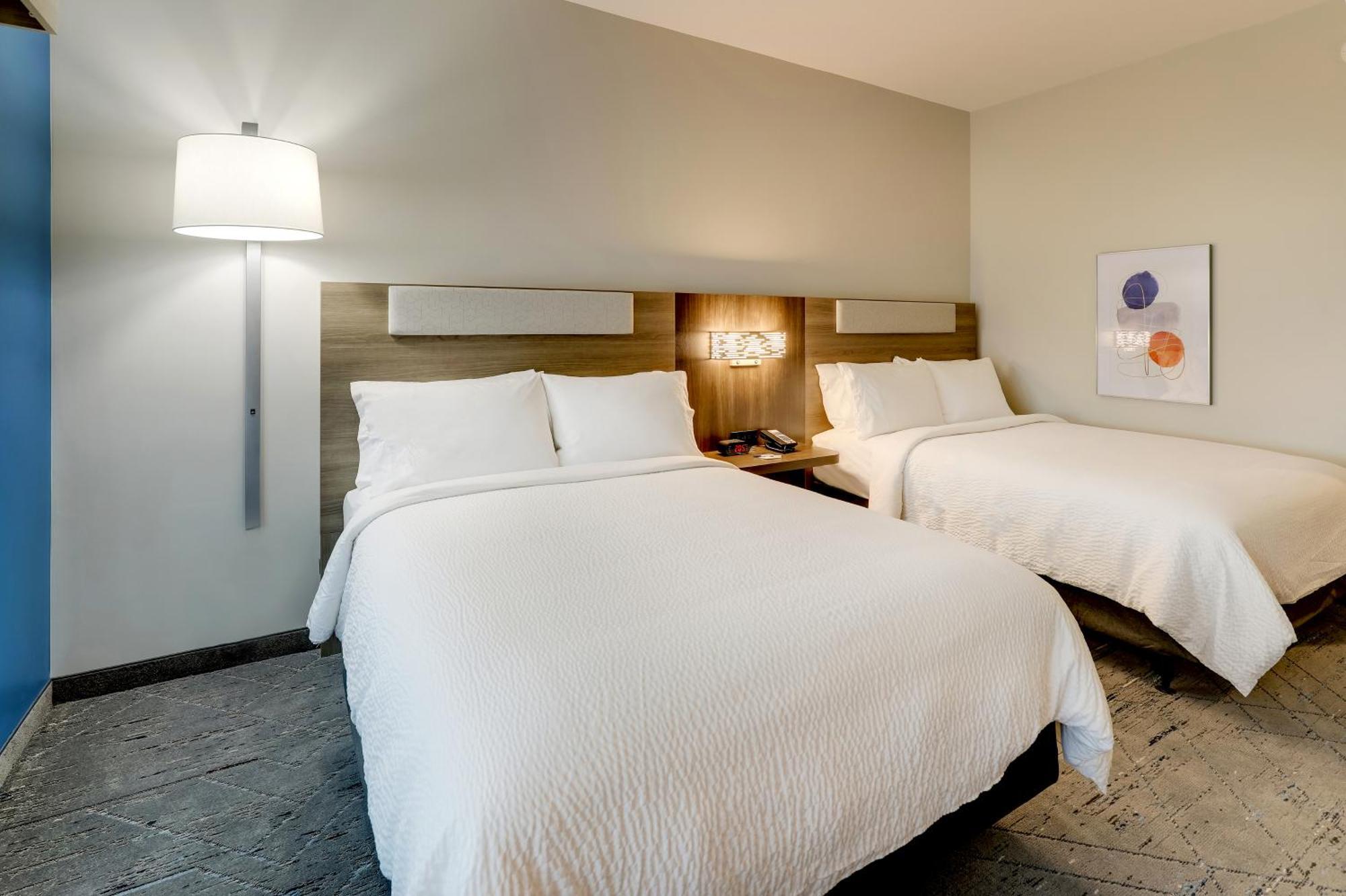 Holiday Inn Express Holly Springs - Raleigh Area By Ihg Eksteriør bilde
